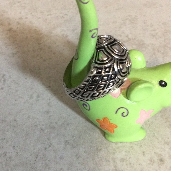 NWOT Silver boho stamped size 7 chunky ring - Picture 3 of 8